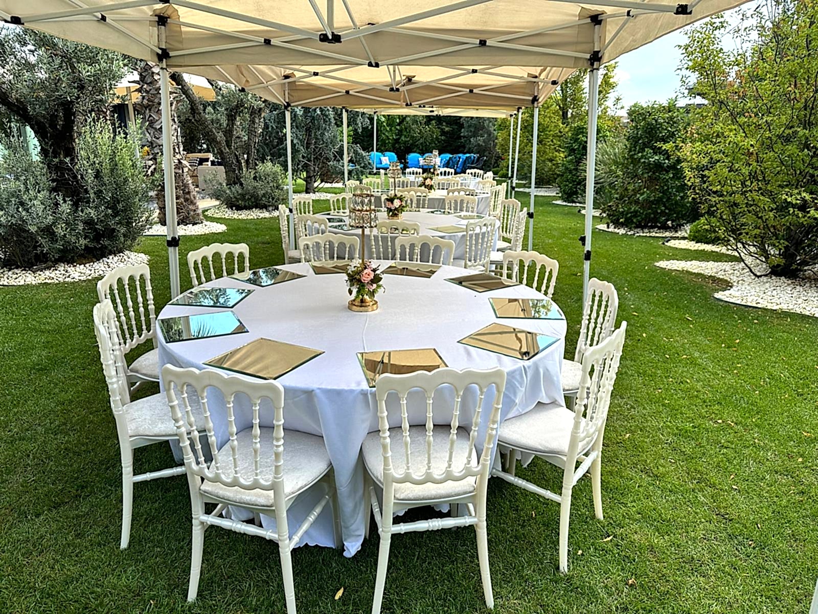 Ankara’da Kiralık Masa Sandalye Fiyatları | Ankara Organizasyon Malzemeleri Kiralama