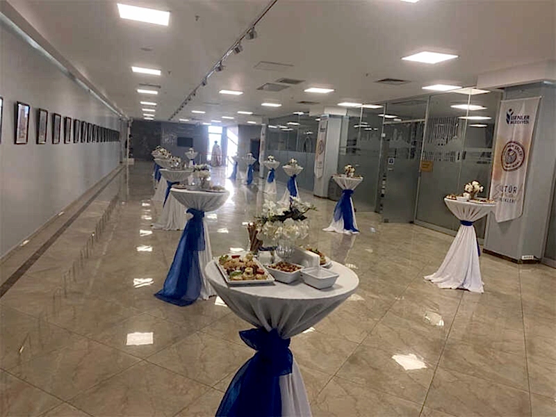 Bistro Masa Kiralama